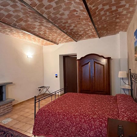 Agriturismo Podere La Piazza Costigliole d'Asti Ngoại thất bức ảnh